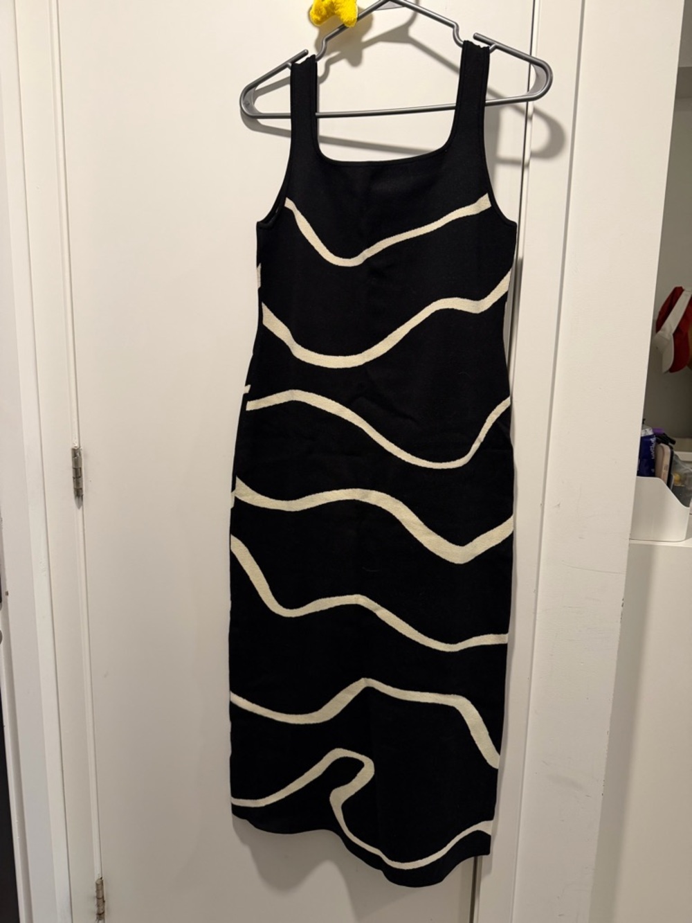 Black & Cream Wave-Pattern Tank Dress